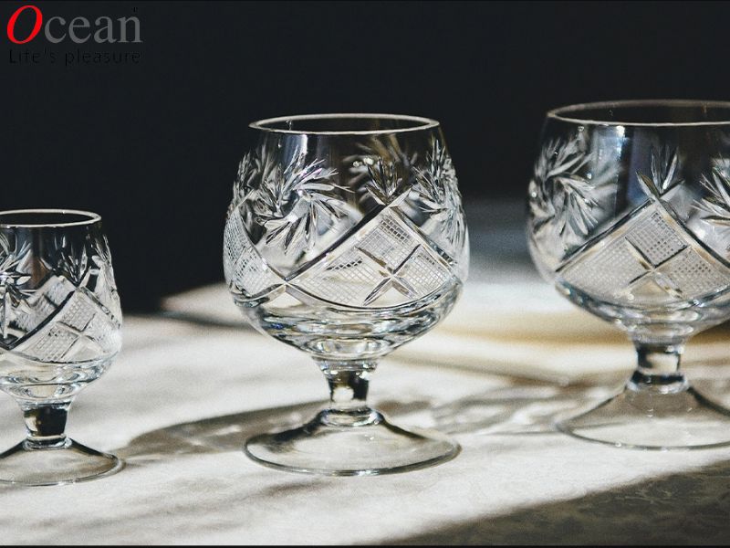 Một số hình ảnh về thủy tinh (4) Một số hình ảnh về thủy tinh (1)