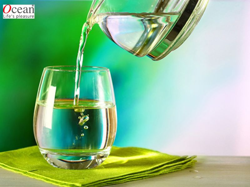 Cách chọn mua ly thủy tinh để uống rượu vang Cách chọn mua ly thủy tinh để uống rượu vang