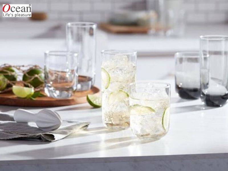 Cách chọn mua ly thủy tinh phù hợp với phong cách trang trí nhà bếp Cách chọn mua ly thủy tinh phù hợp với phong cách trang trí nhà bếp