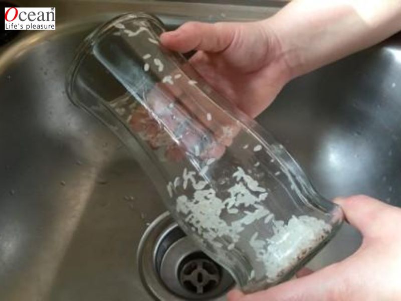 Cách sử dụng bình thủy tinh mới mua không bị vỡ Cách sử dụng bình thủy tinh mới mua không bị vỡ