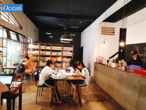 Cafe sách Monologues