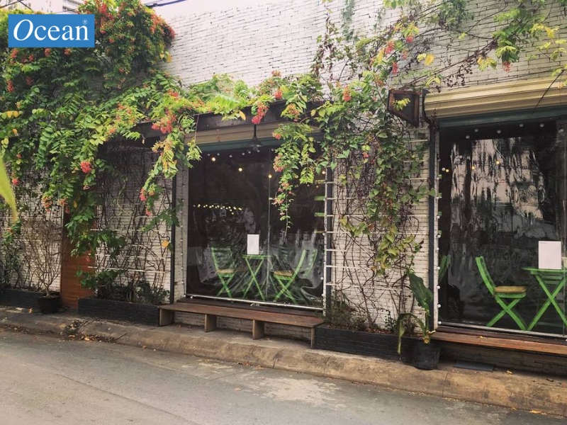 Walking distance - juicery & café Walking distance - juicery & café