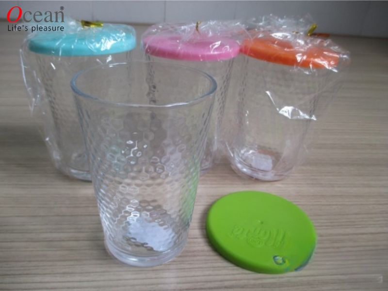 Giá của ly thủy tinh có nắp Giá của ly thủy tinh có nắp