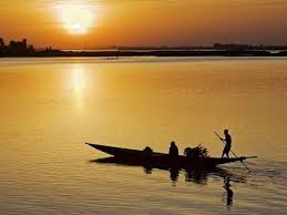 Hình ảnh người lái đò 20/11 Tôn vinh nghề giáo Ngày 20 tháng 11 7 hình ảnh người lái đò 20/11
