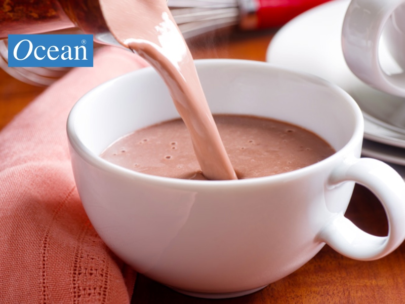 Pha Cacao Nóng Với Bình Nước Nóng Pha Cacao Nóng Với Bình Nước Nóng