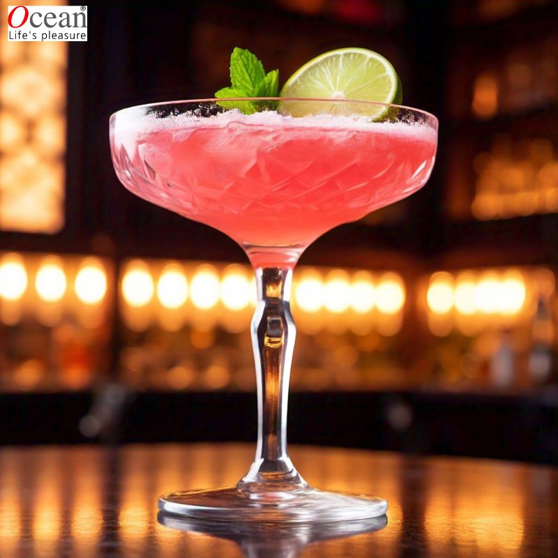 Cách Sử Dụng Ly Cocktail Chân Cao Cách Sử Dụng Ly Cocktail Chân Cao