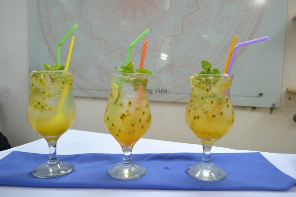 Nguyên liệu cần chuẩn bị Soda chanh dây tươi Nguyên liệu cần chuẩn bị Soda chanh dây tươi