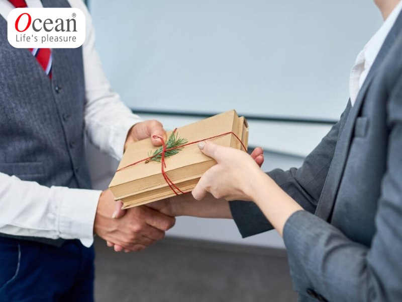 Tại Sao Cần Chúc Tết Sếp? Tại Sao Cần Chúc Tết Sếp?